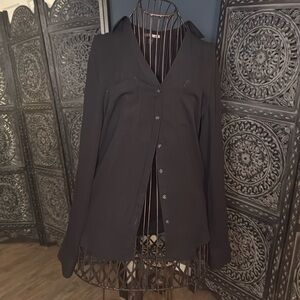 Express Classic Black blouse. size XS. in great pre-owned condition.